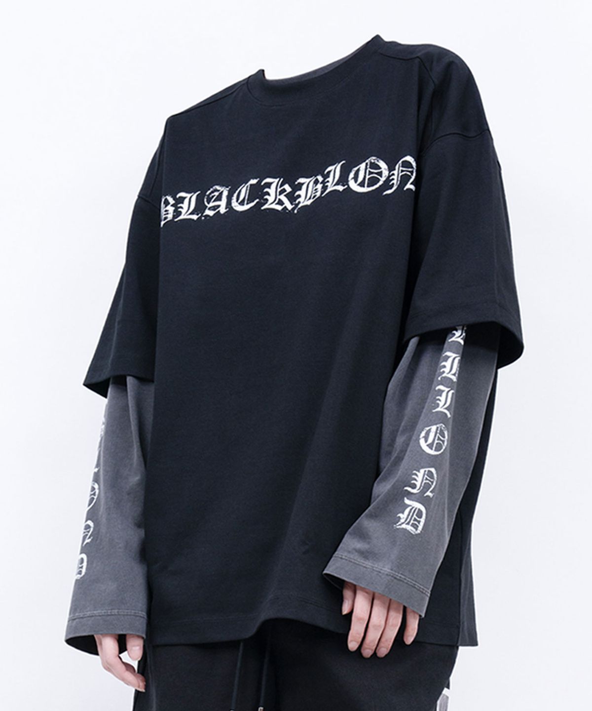 블랙블론드(BLACKBLOND) 비비디 크러쉬드 페이쓰 반팔티 (블랙)
