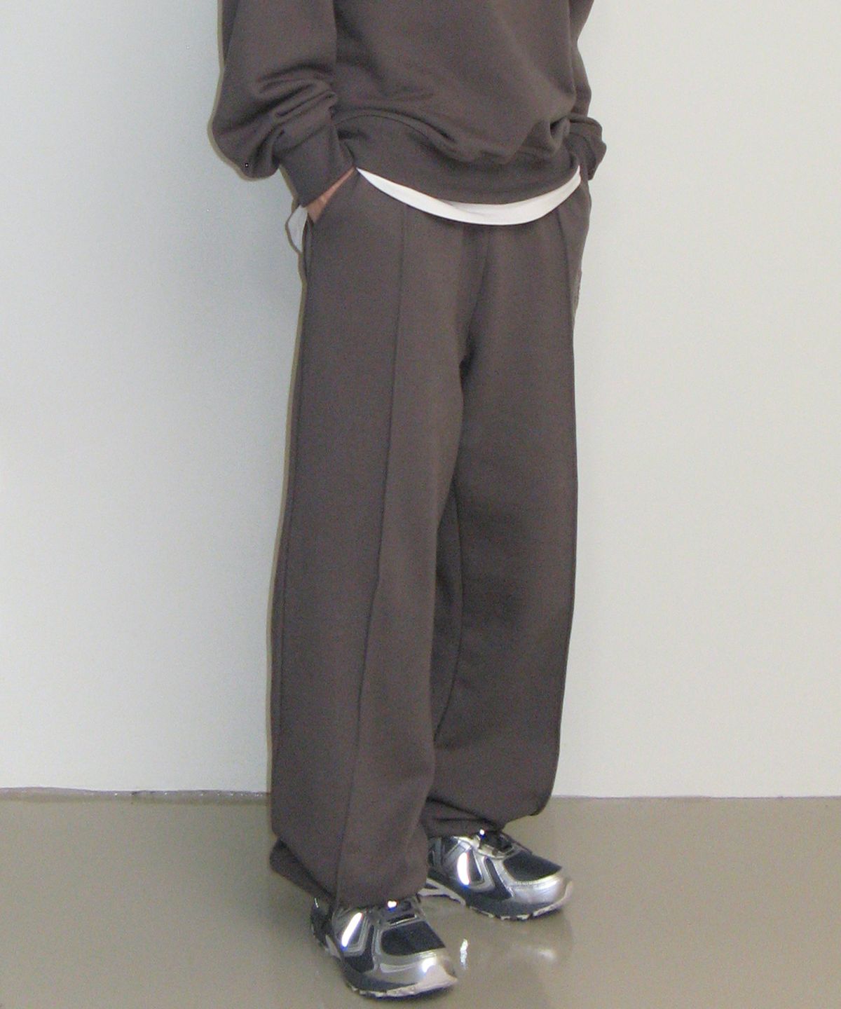 에이치피피와이(HPPY) (MEN) CIRCLE LOGO SWEATPANTS - CHARCOAL