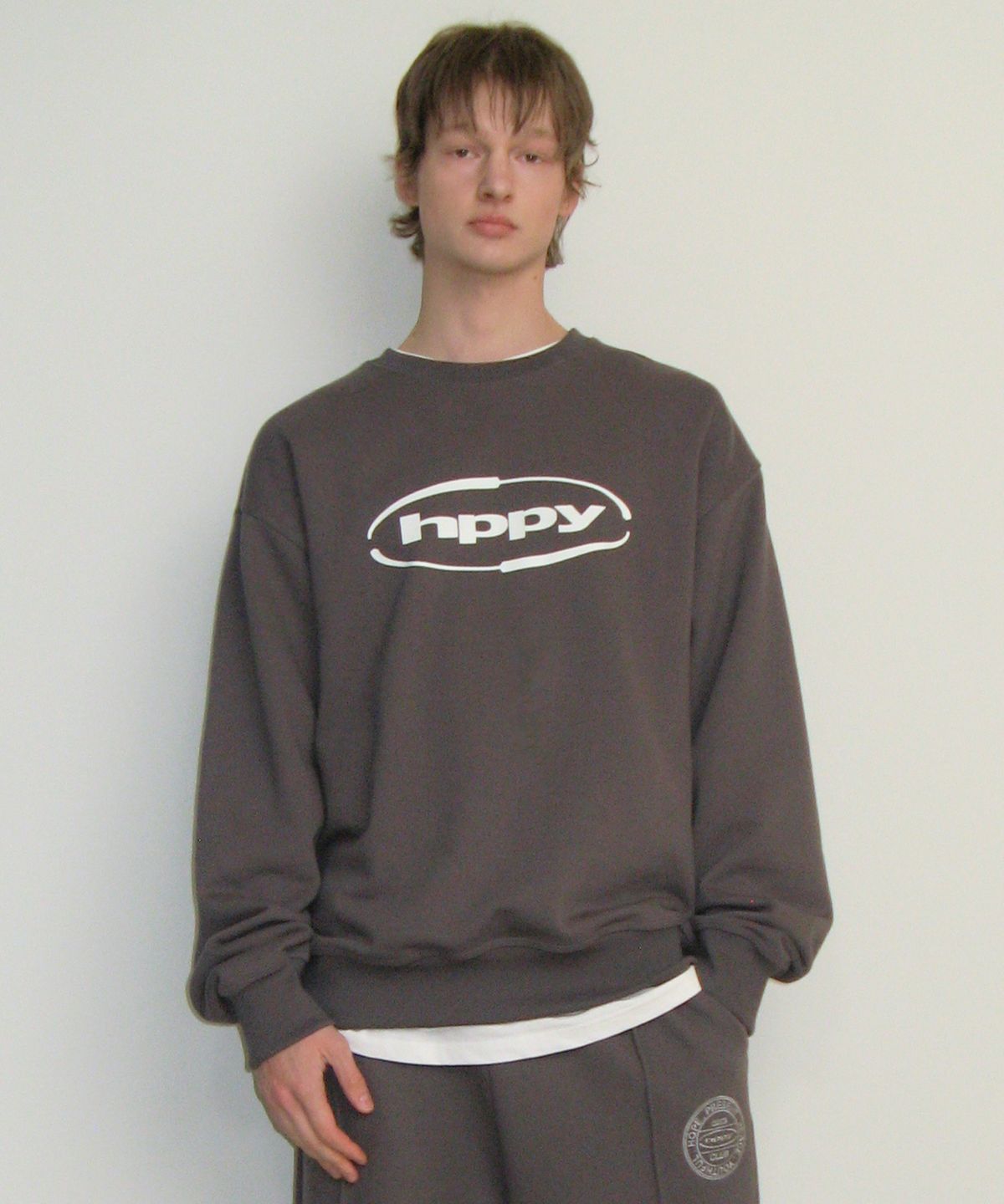 에이치피피와이(HPPY) NEW LOGO OVER FIT SWEATSHIRT - CHARCOAL