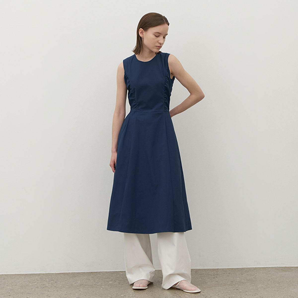 아틀리에 나인(ATELIER NAIN) WAIST SHRING SLEEVELESS DRESS(OP-6169)