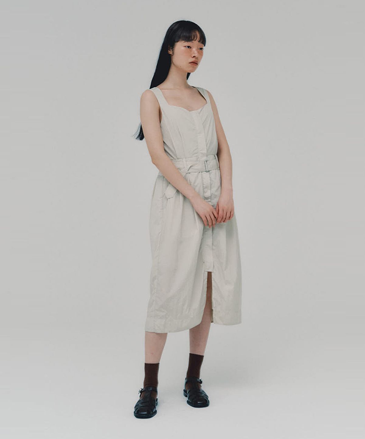 아위(AHWE) Nylon Belted Dress_LIGHT GREY