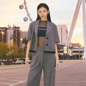 (SET-아우터) 밑단 배색 크랍 반팔 자켓 AQ2WJ560