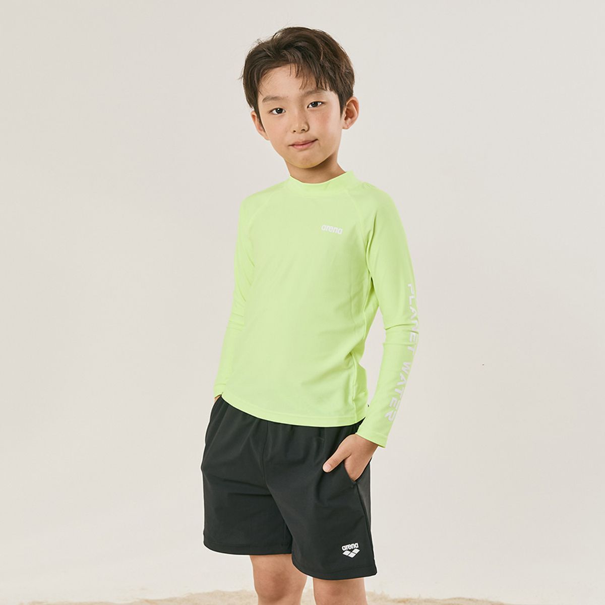 아레나 키즈(ARENA KIDS) 토미 아동 레저 4부 팬츠 A4BB1BW01BLK