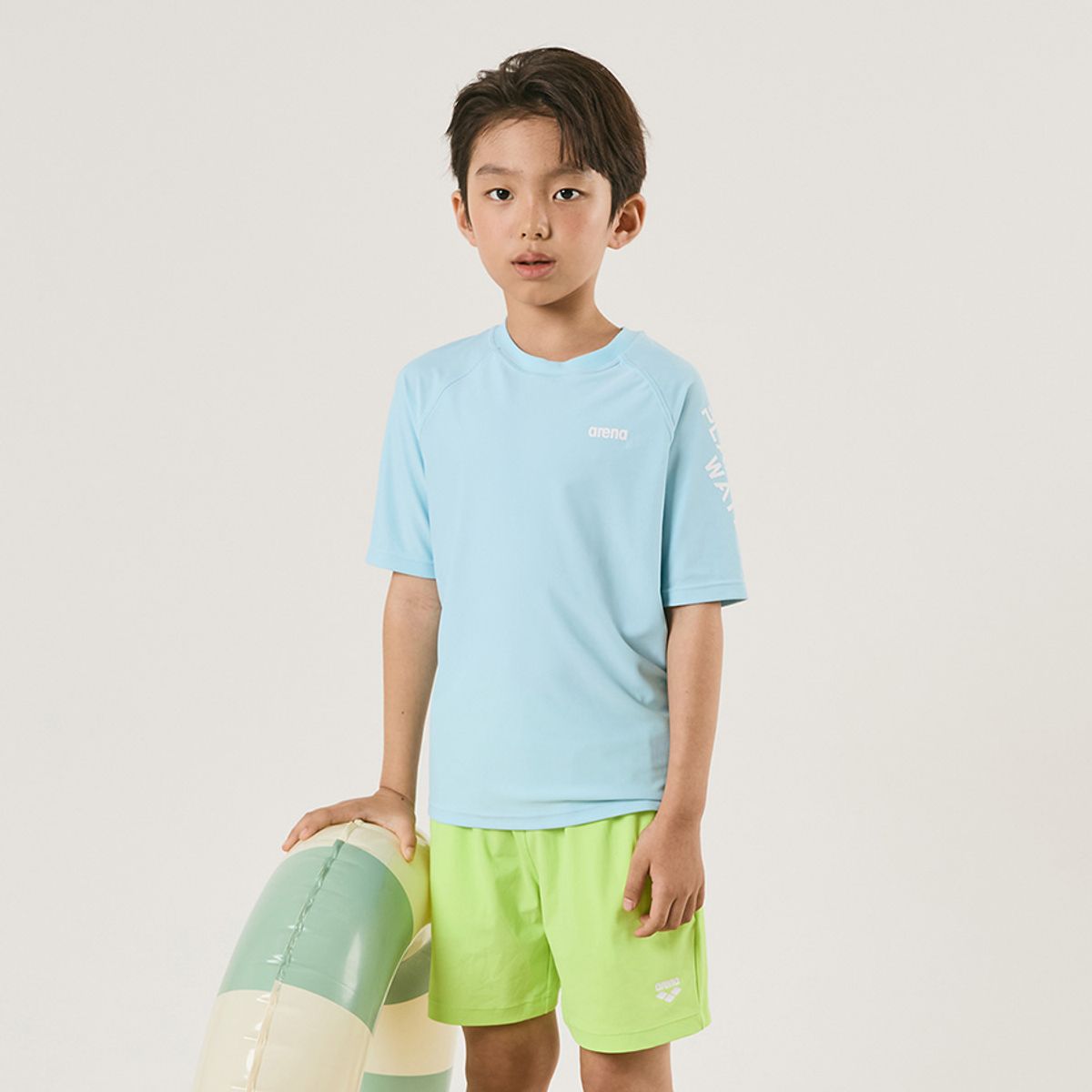 아레나 키즈(ARENA KIDS) 토미 아동 레저 4부 팬츠 A4BB1BW01LIM