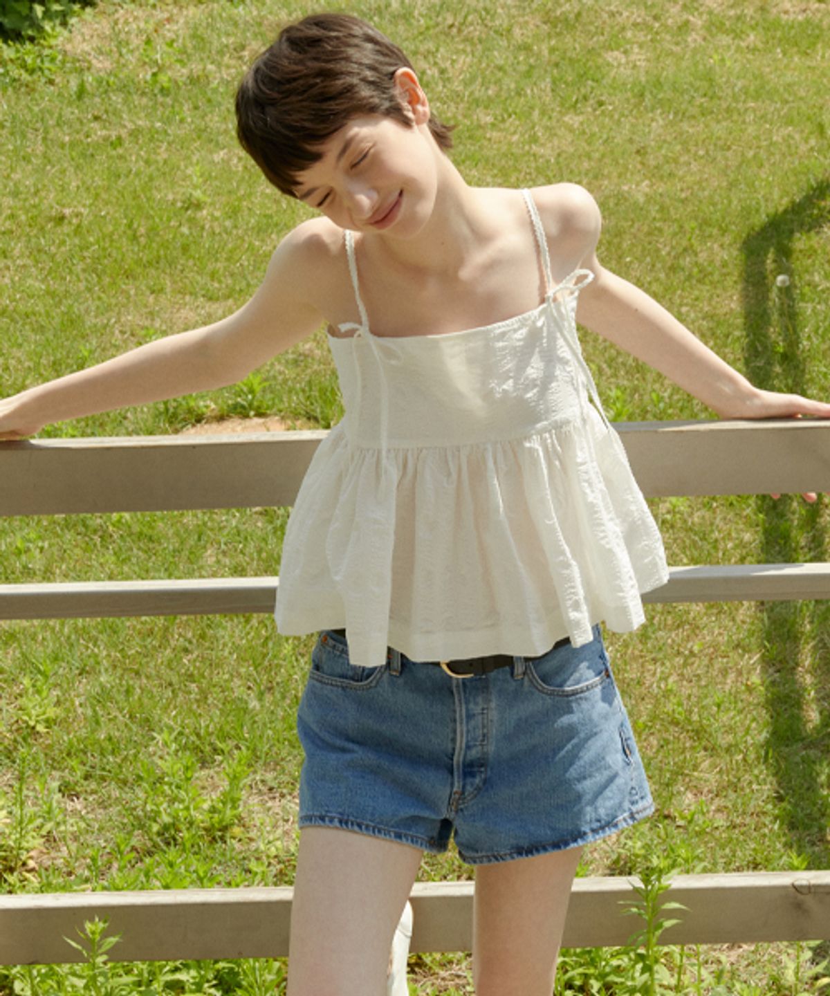 레이디 볼륨(LADY VOLUME) JACQUARD COTTON STRING TOP_WHITE