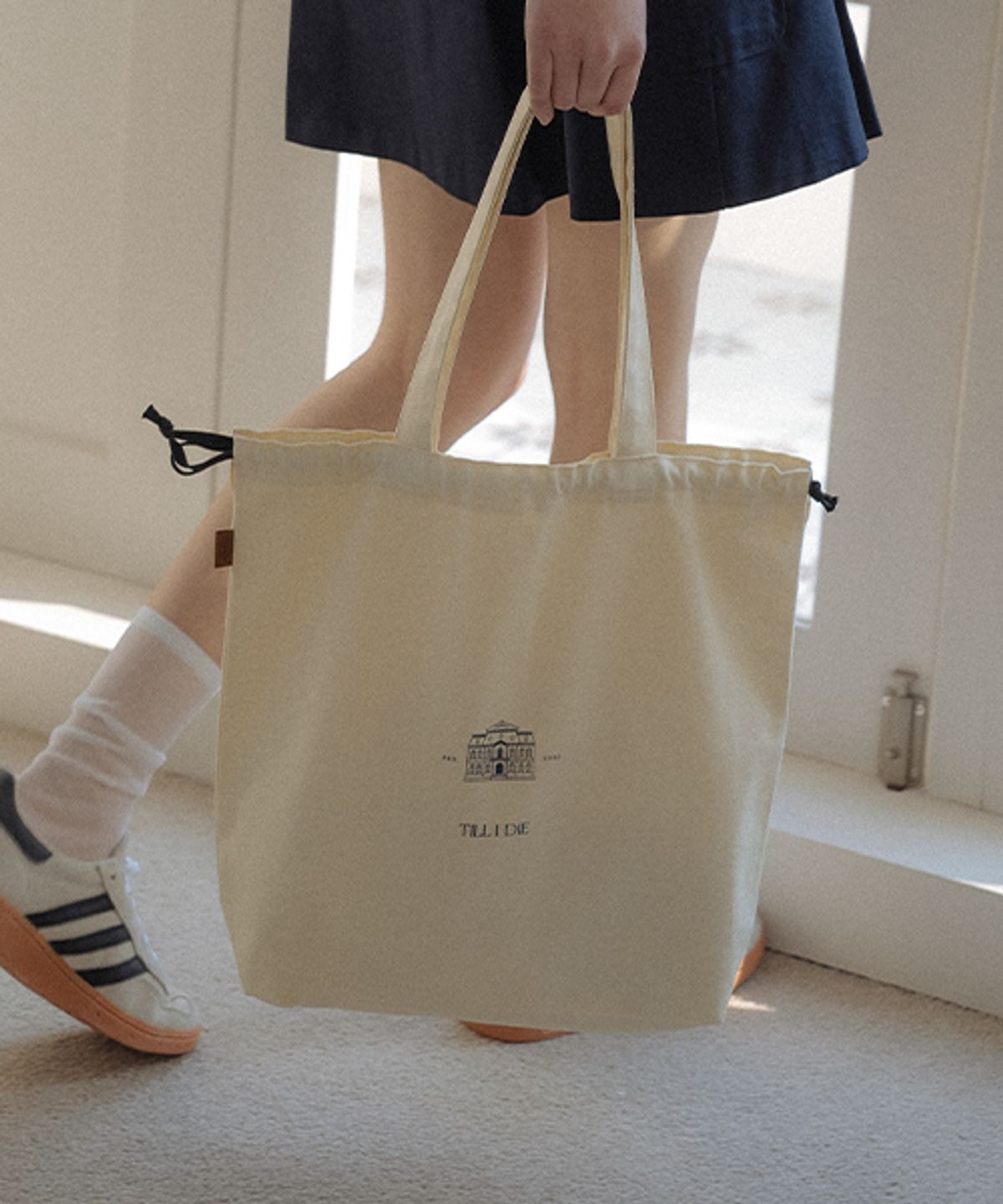 틸아이다이(TILL I DIE) Till logo string canvas bag_Ecru