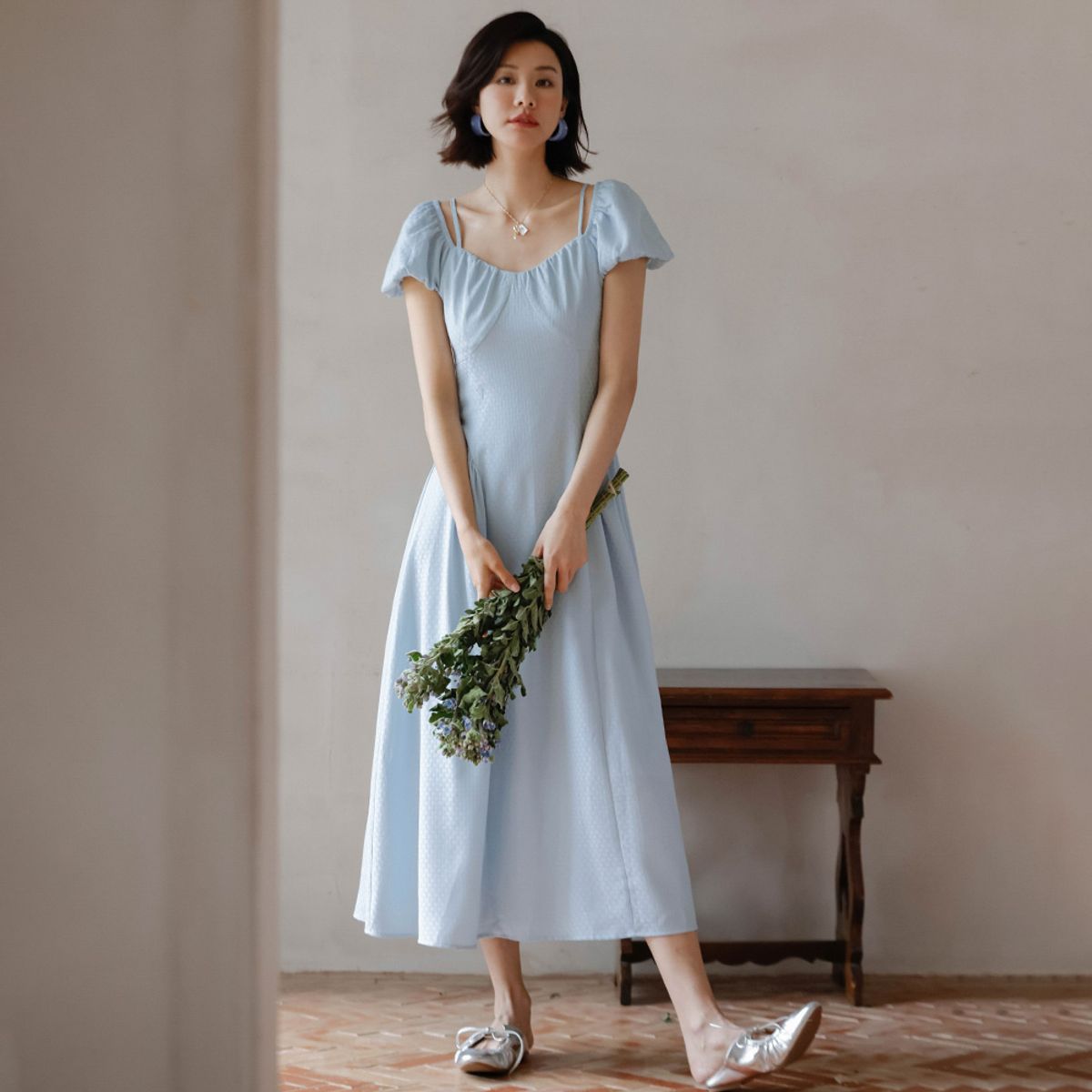 랭썬(LANGSON) LS_Off shoulder slim waist dress