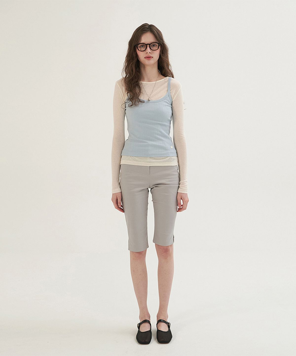 썸웨어버터(SOMEWHEREBUTTER) Slit Biker Pants - Light Grey