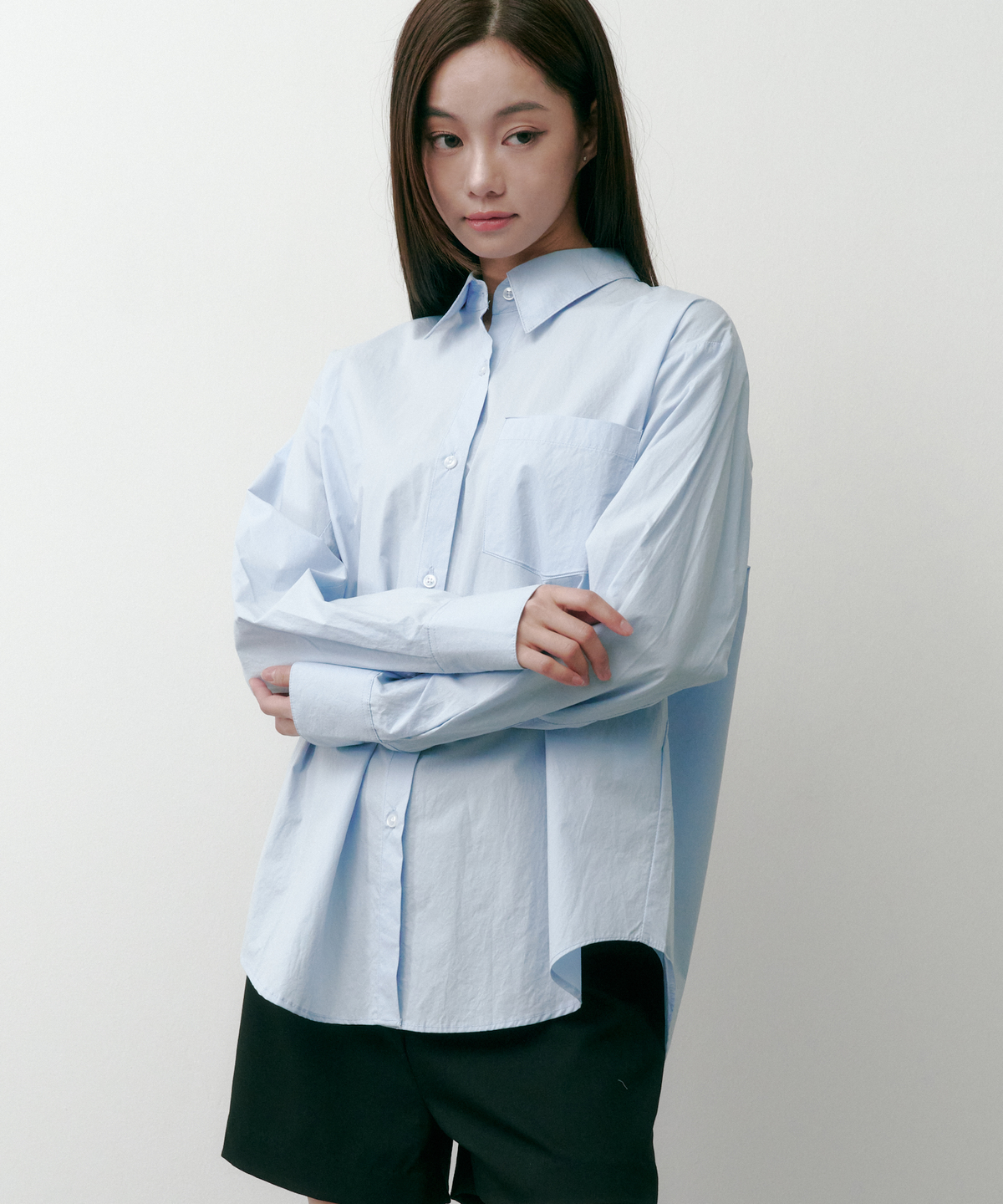솔트앤초콜릿(SALT AND CHOCOLATE) SAC 로고 오버핏 포플린 셔츠 스카이블루 4W2417001