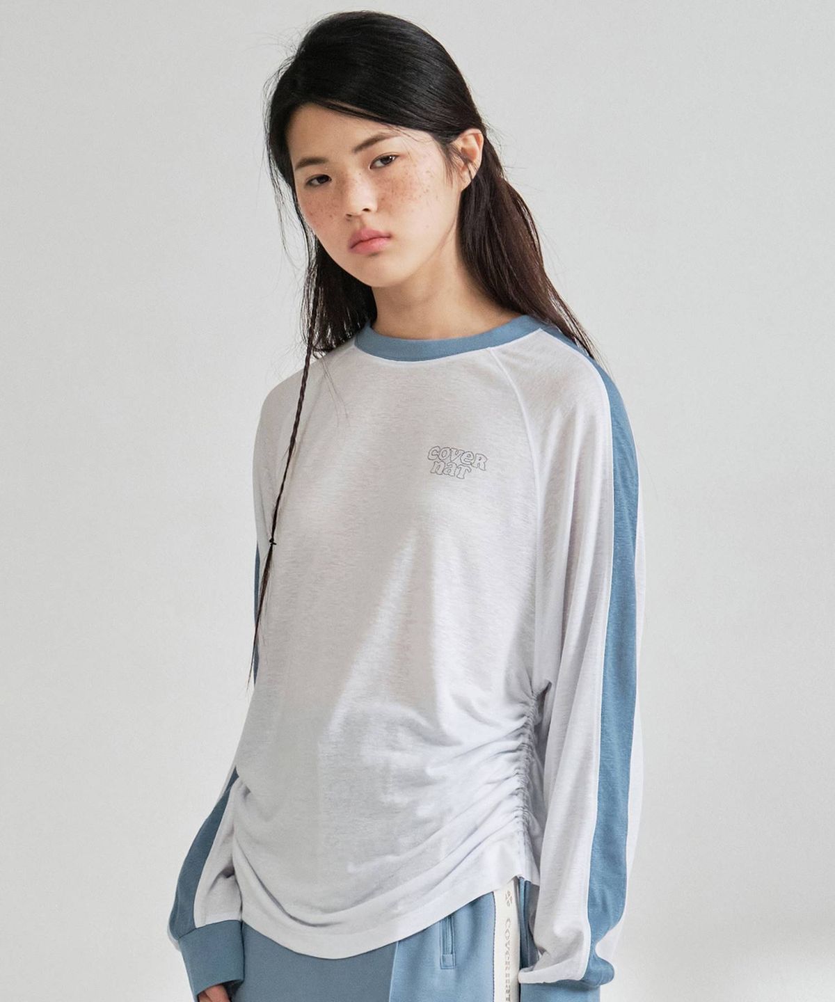 커버낫 우먼(COVERNAT WOMAN) 우먼 라운드넥 셔링 롱 슬리브 Light Gray