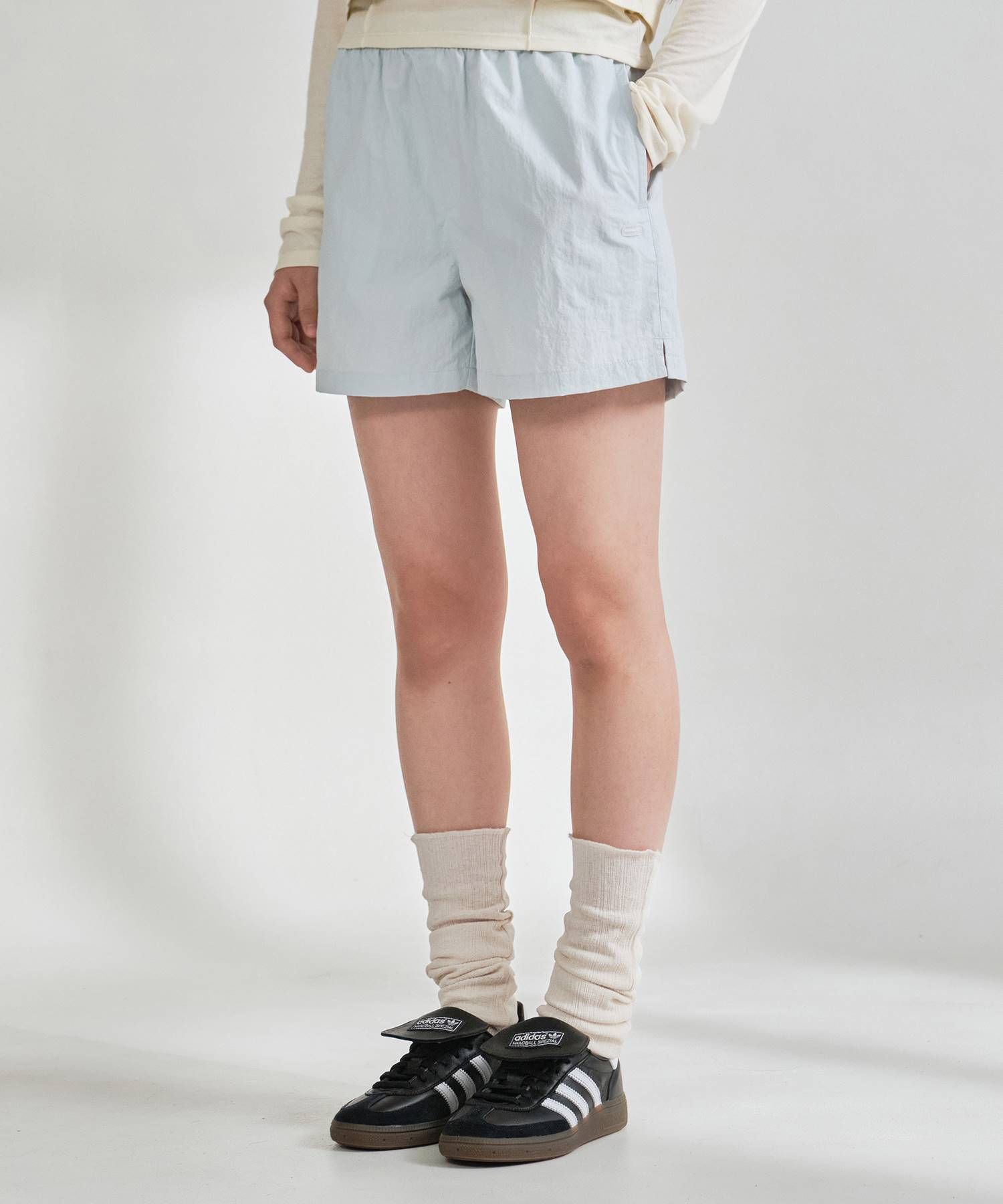 ☆韓国の人気☆【COVERNAT】☆Women's Windbreaker Short.s☆ MUSINSA | COVERNAT Windbreaker Shorts Black