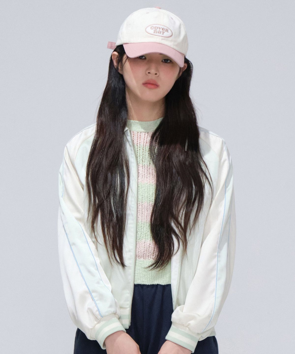 커버낫 우먼(COVERNAT WOMAN) 우먼 아치 클로버하트 스카잔 자켓 Light Green
