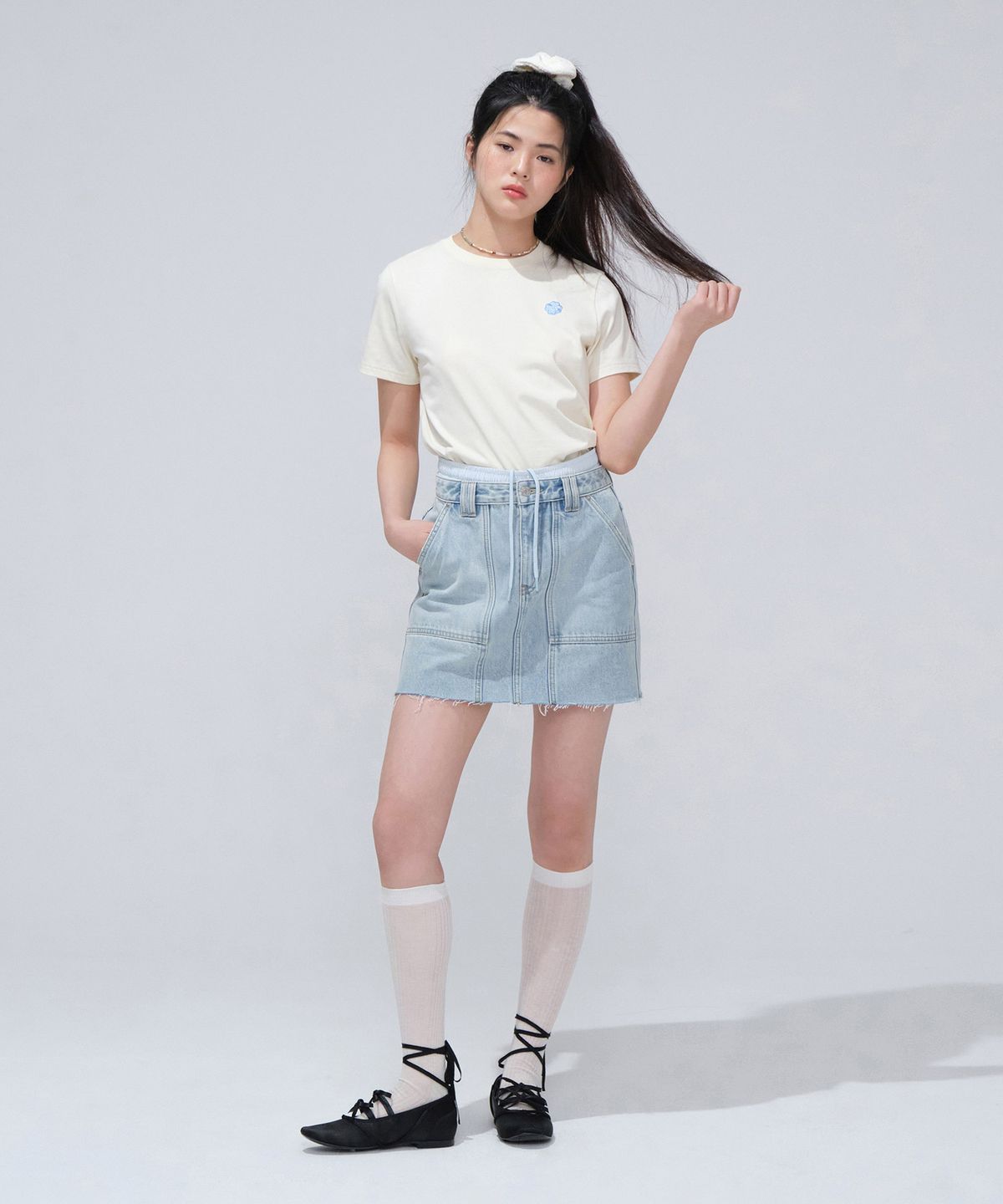 커버낫 우먼(COVERNAT WOMAN) 우먼 미니 데님 스커트 Light Blue