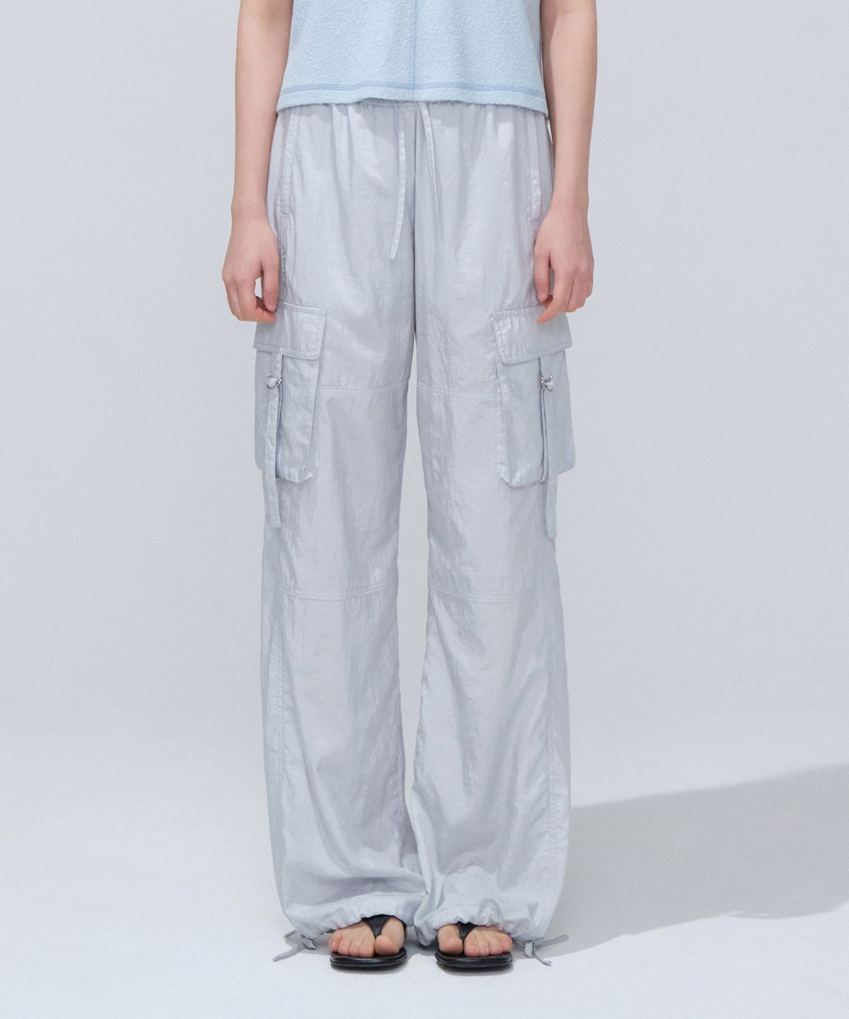 커버낫 우먼(COVERNAT WOMAN) 우먼 플루이드 카고 팬츠 Light Gray