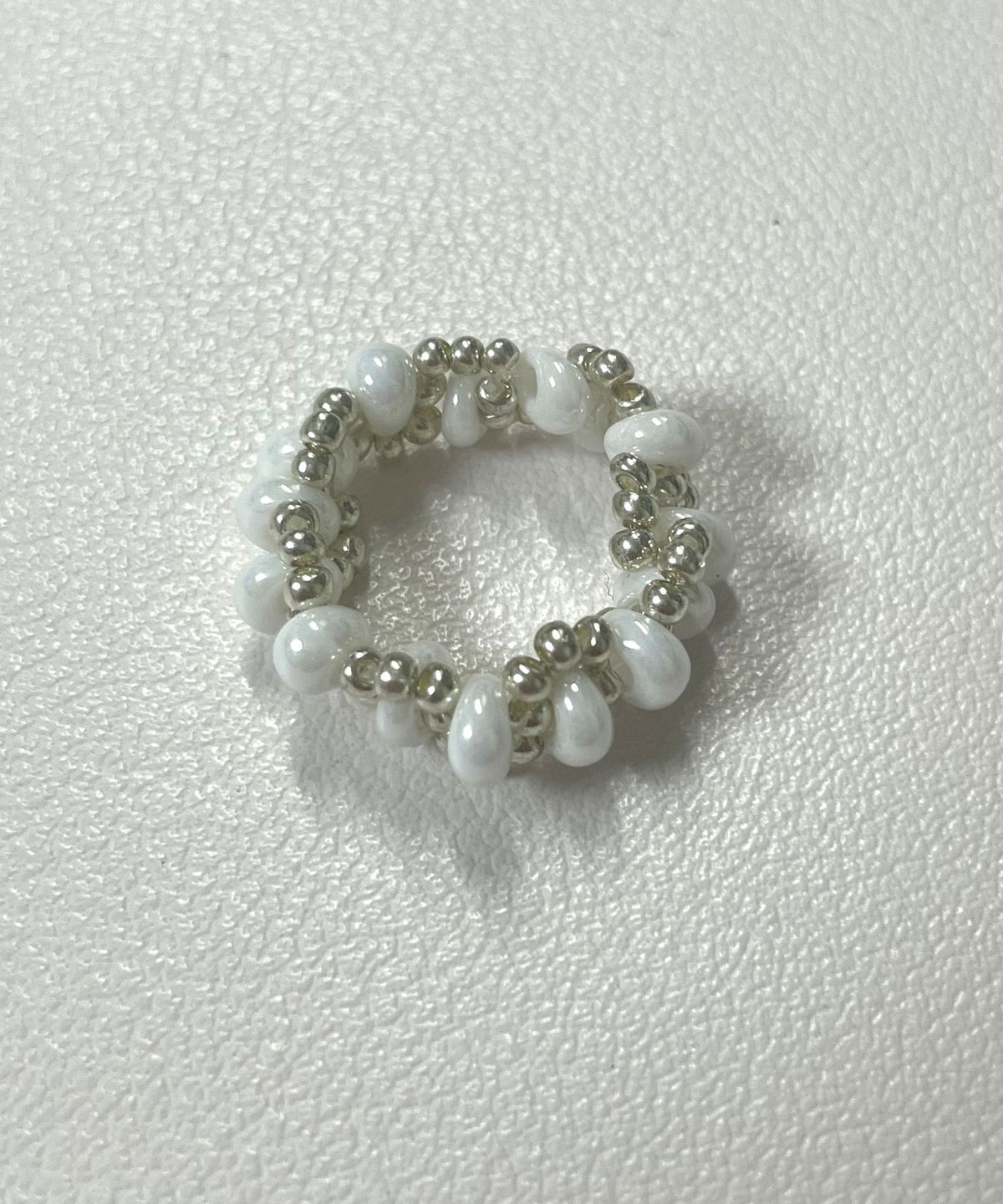딜라이디(DELIDI) Twist shining beads rings (white)