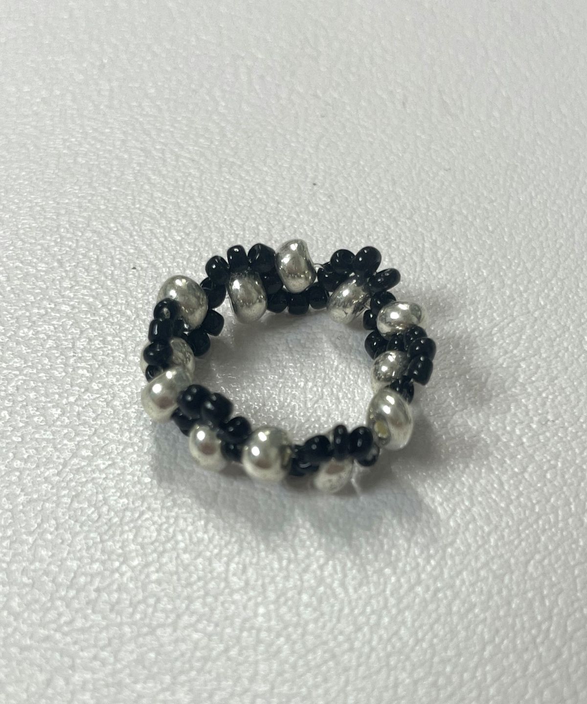 딜라이디(DELIDI) Twist shining beads rings (black)
