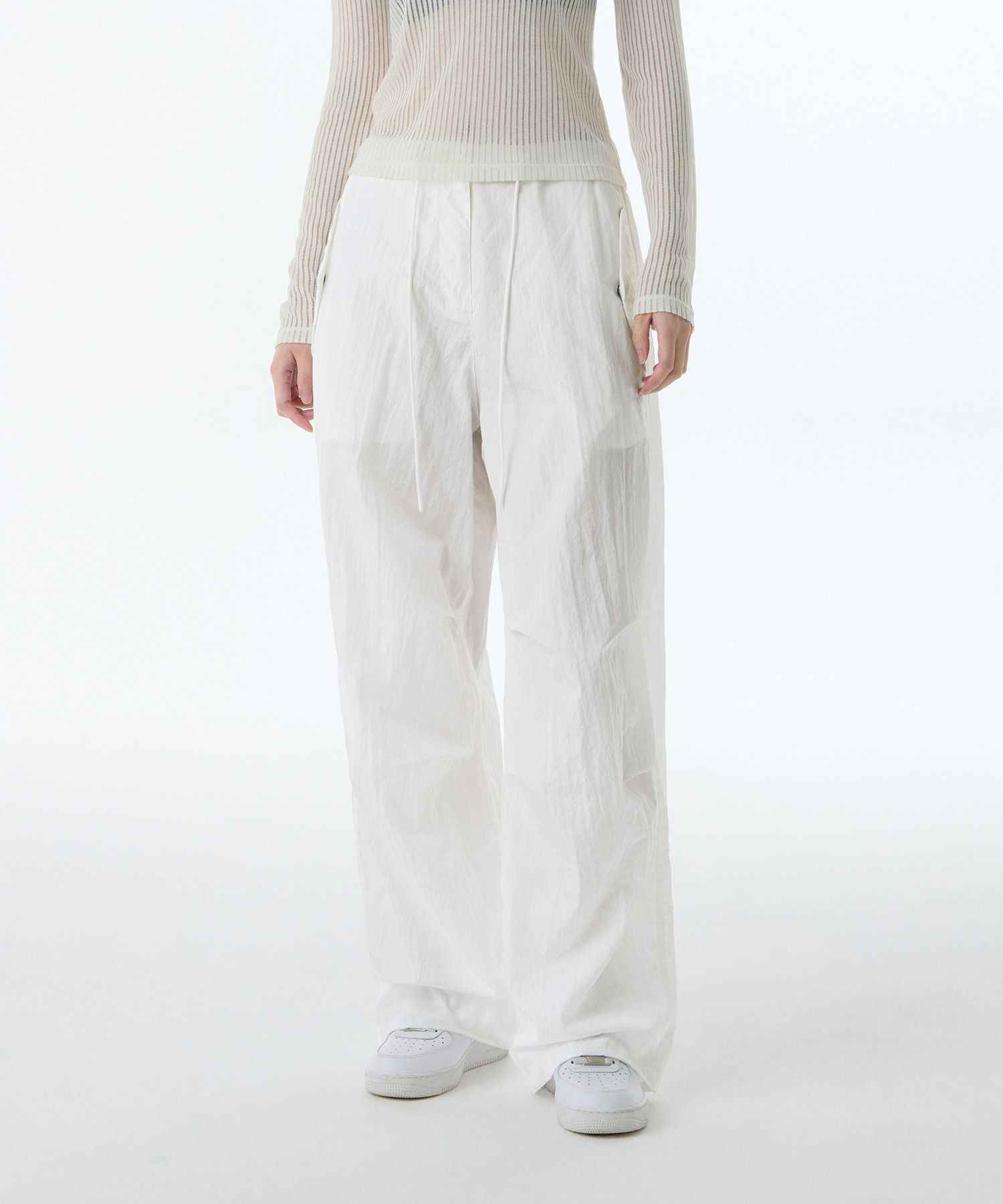 ●MUSINSA STANDARD● BRIGHT NYLON PARACHUTE PANTS MUSINSA | MUSINSA STANDARD WOMAN Women's Bright Nylon