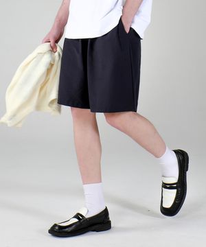 나일론 원턱 와이드 쇼츠 네이비