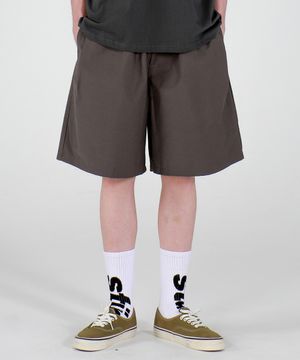 나일론 원턱 와이드 쇼츠 챠콜