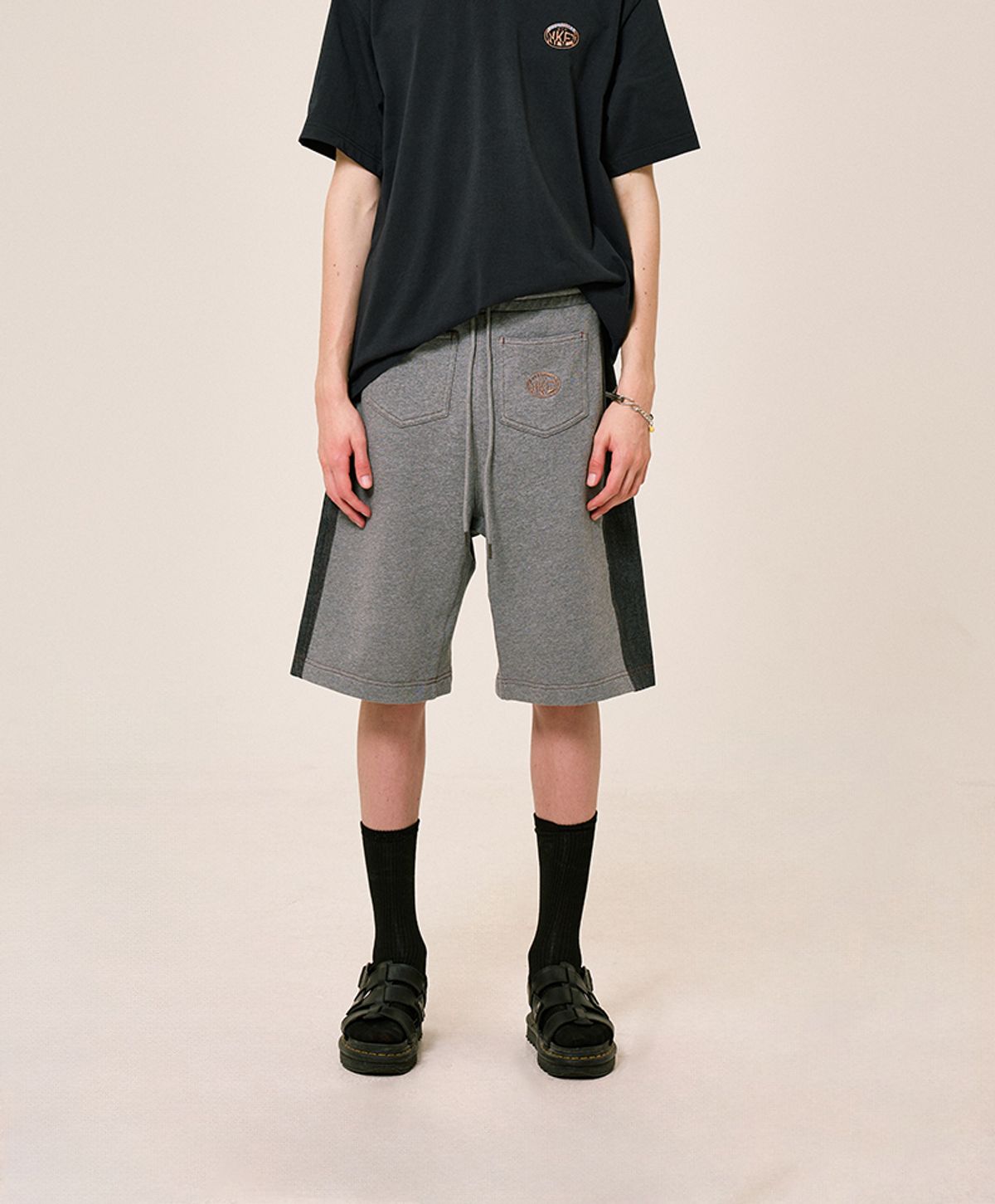 누크피터(NUUKFITTER) DENIM SWEAT SHORTS [DARK GRAY]