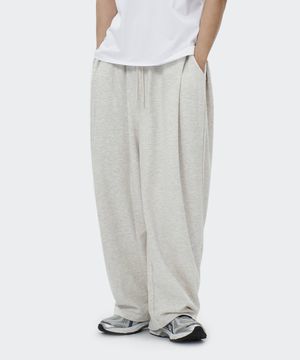 사이드 투턱 와이드핏 트레이닝 스웨트 팬츠 - 오트밀