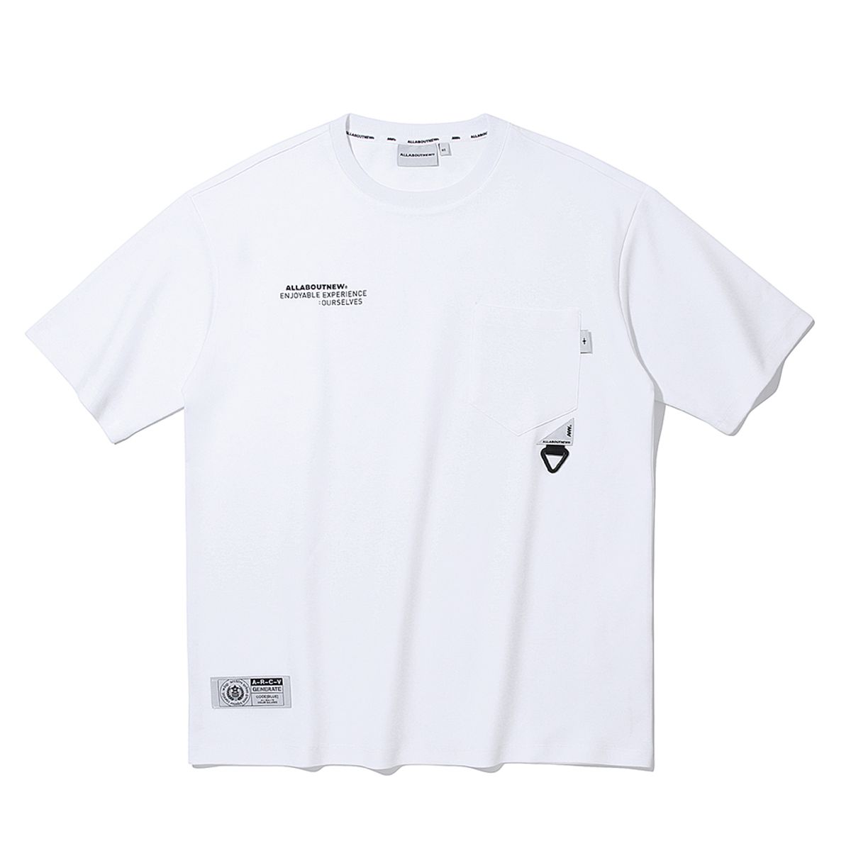 올어바웃뉴(ALL ABOUT NEW) 라벨 패치 포켓 반팔티 화이트 INY2TM27AWH