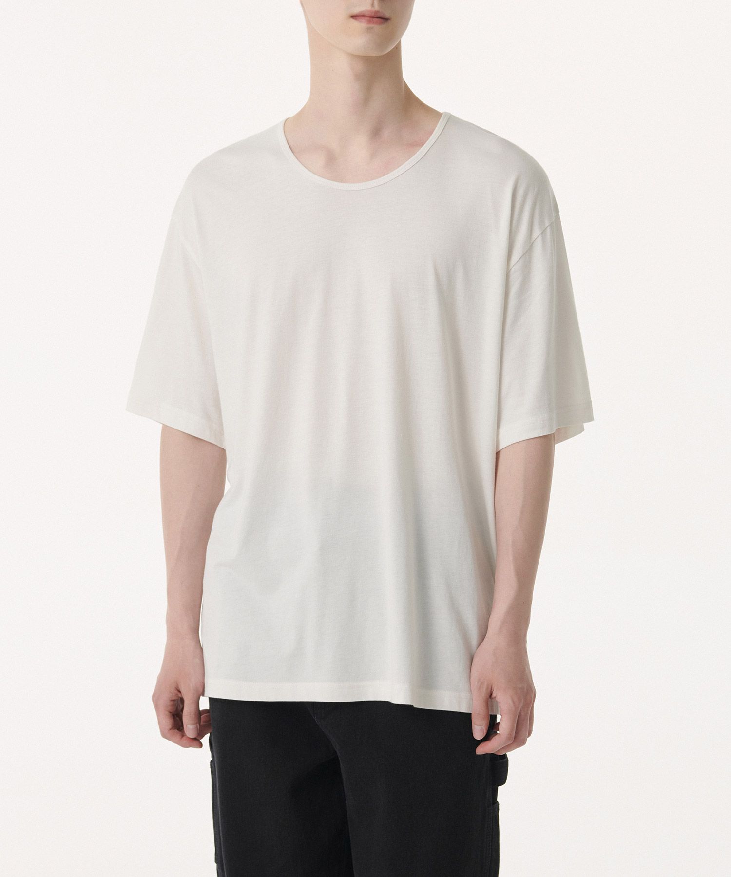 MUSINSA公式 | MUSINSA STANDARD Relaxed CR Scoop Neck T-Shirt