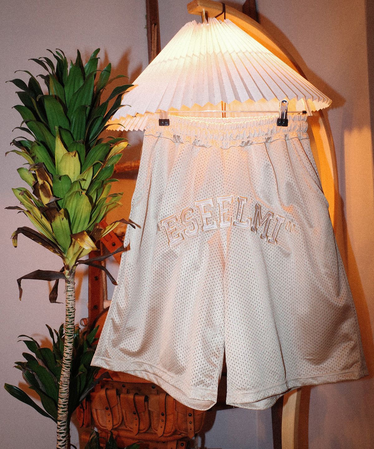 에씰미(ESEELMI) CALI MESH PANTS