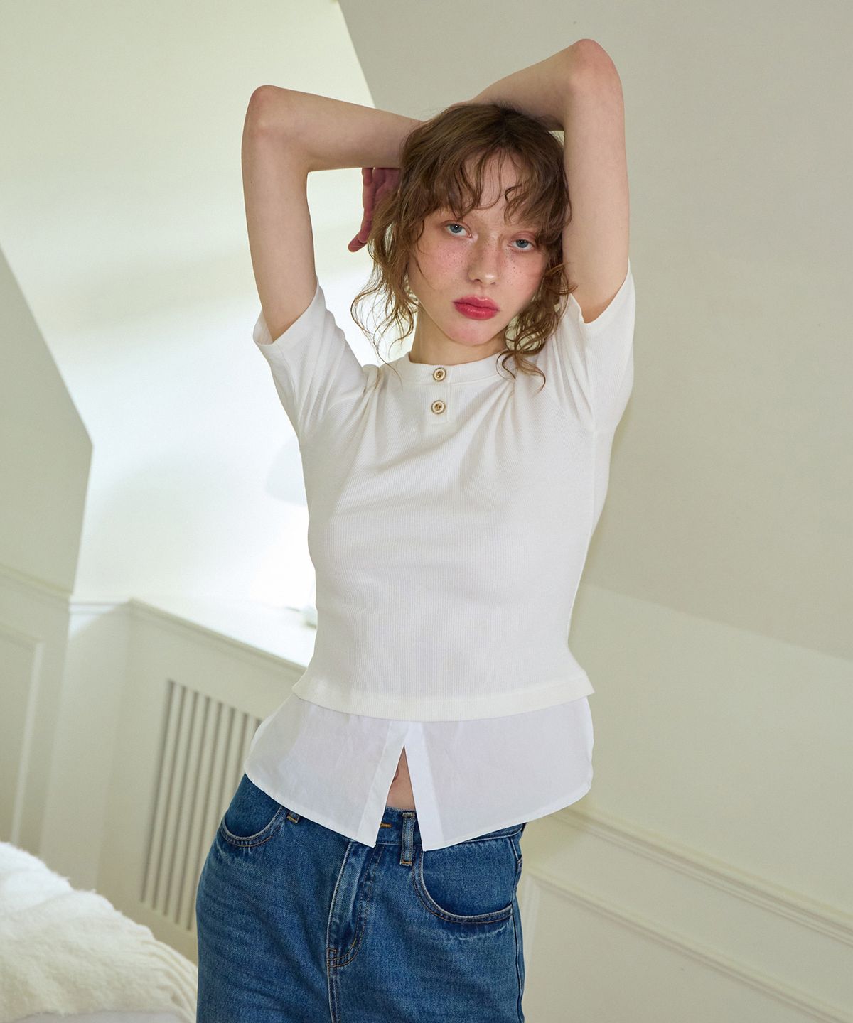 살롱 드 욘(SALON DE YOHN) Shirt Detail Round-neck T_ Ivory