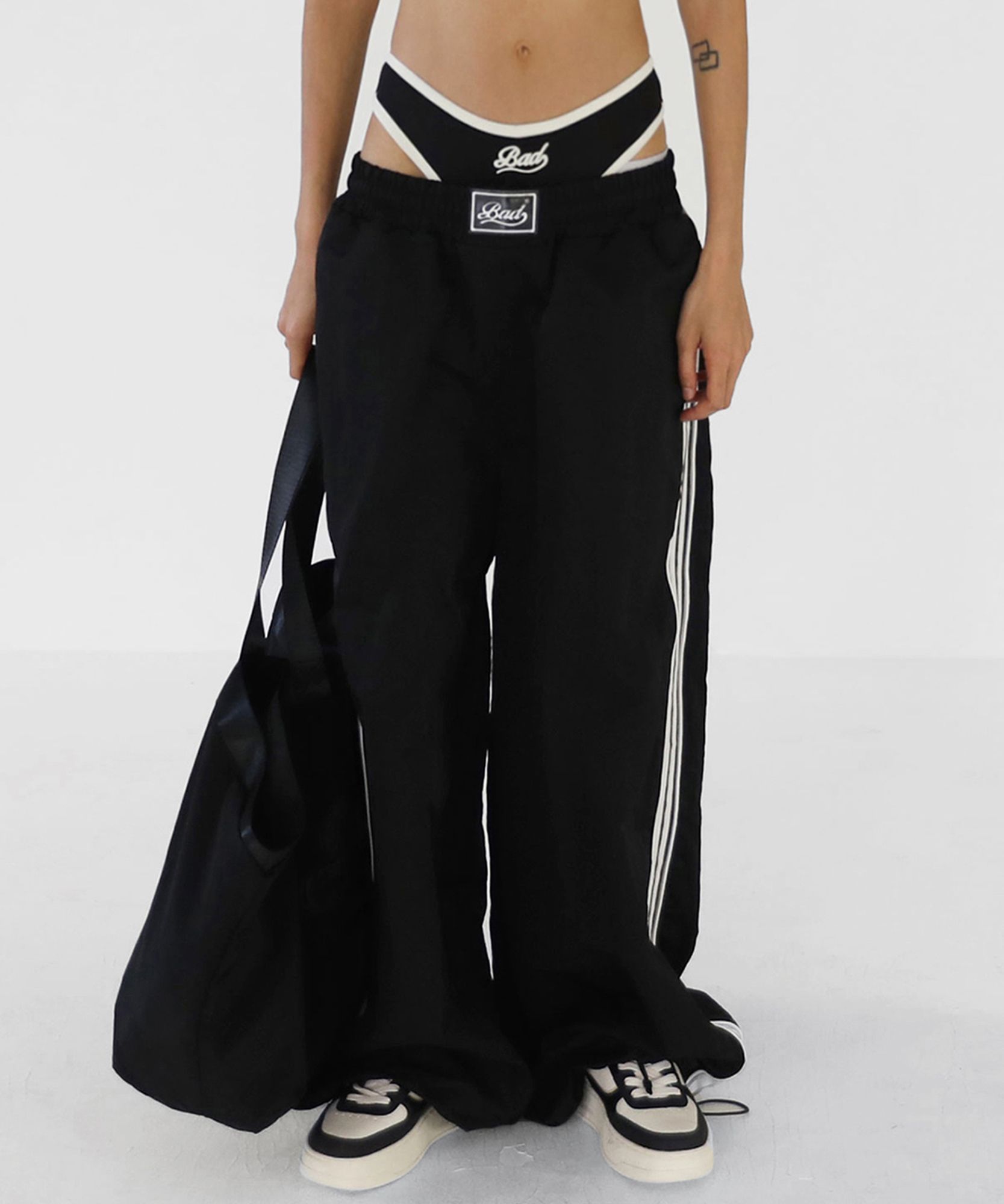 MUSINSA | BADBLOOD Billy SS Track Pants - Black