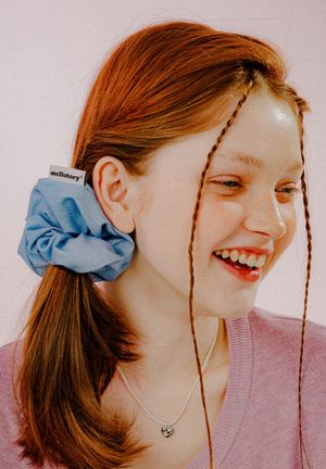 베이직 데님 스크런치 (스카이블루)