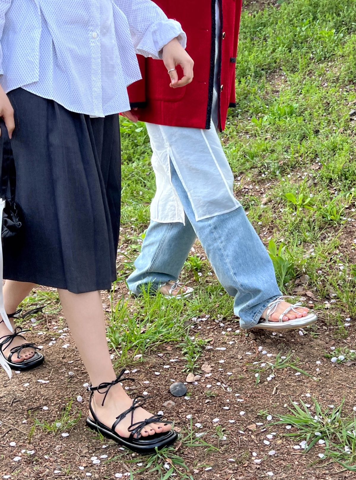 바이아덜스(BYOTHERS) Tulia ribbon sandals