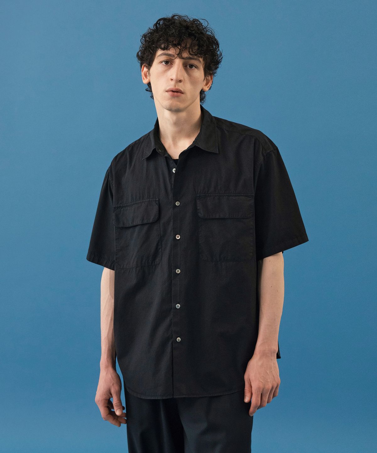 어나더 오피스(ANOTHER OFFICE) Volume Garment Shirt (Almost Black)