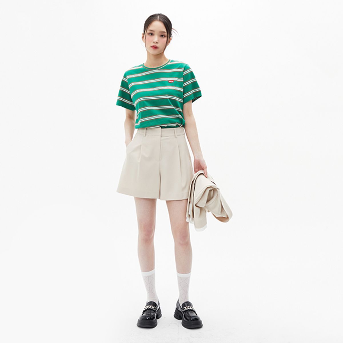 랩(LAP) 원턱 숏팬츠 AQ2WP560