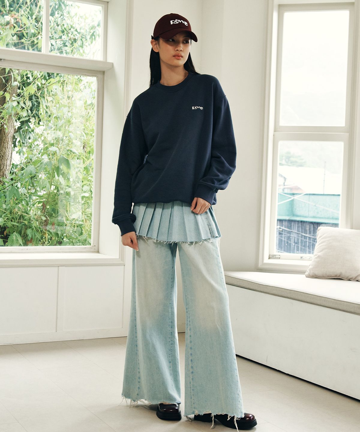 뢰브(ROVVE) Sweat Shirt (Navy)