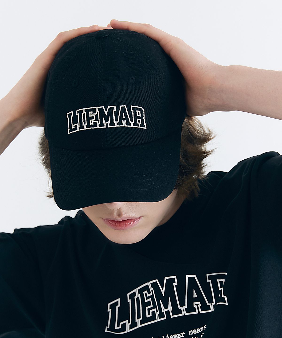 리에마르(LIEMAR) 시그니처 리에마르 자수 볼캡 블랙