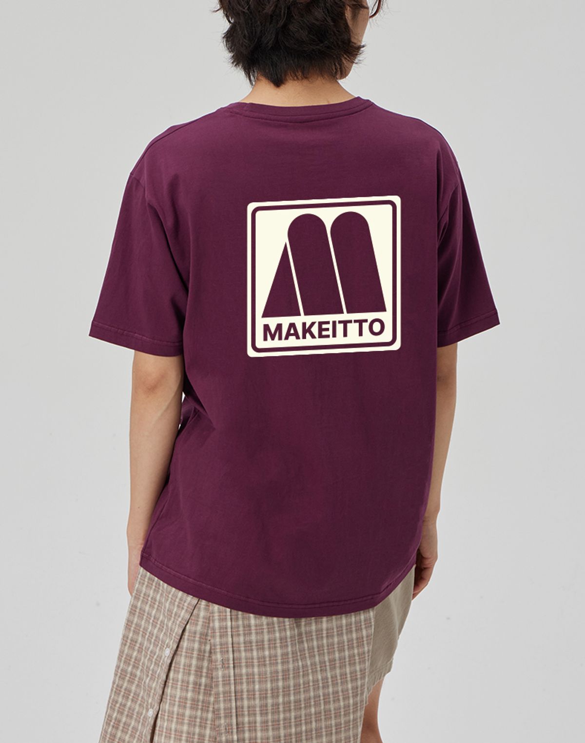 메이킷투(MAKEITTO) [SQUARE LOGO] CREW NECK TEE_WINE
