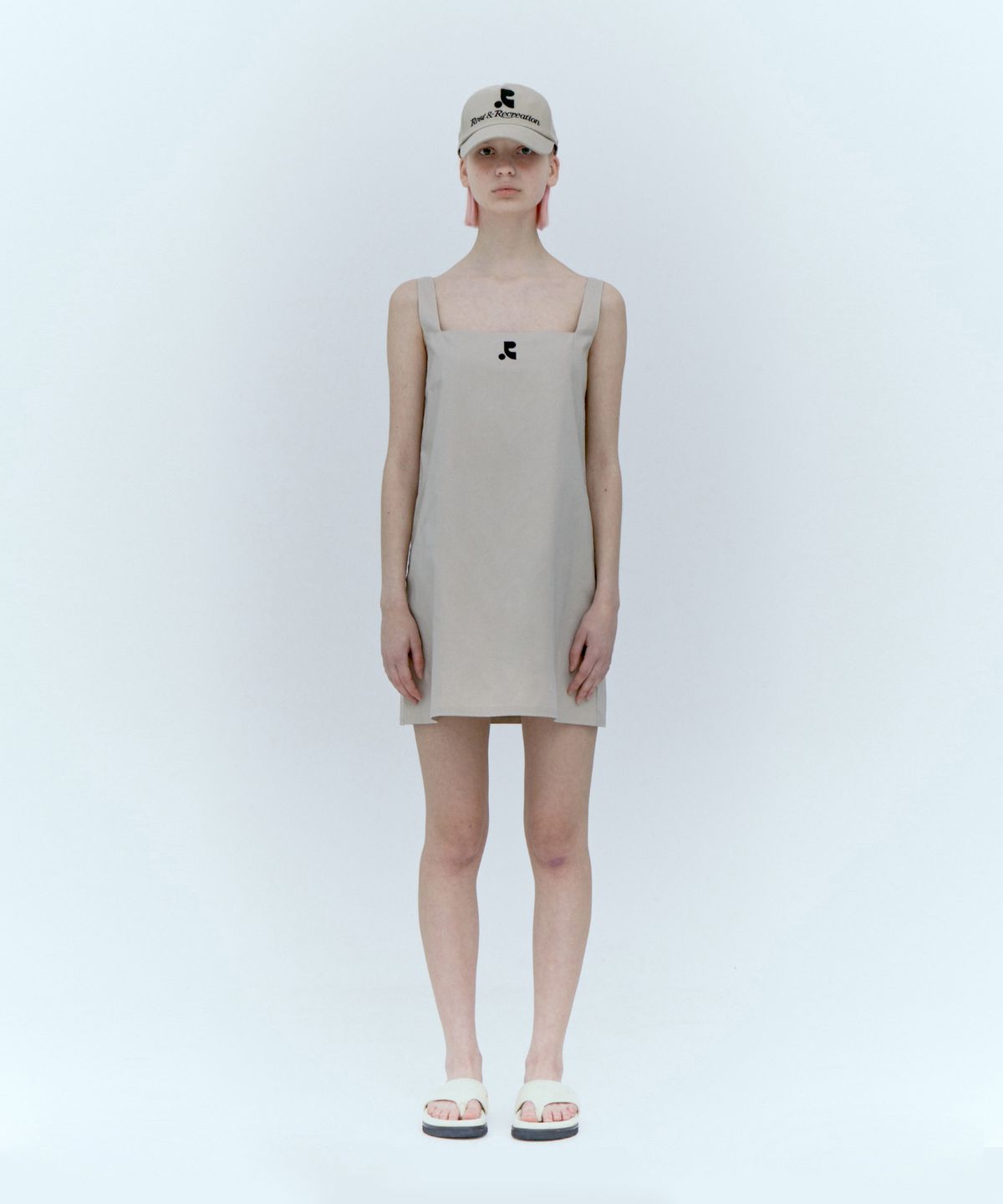 레스트앤레크레이션(REST&RECREATION) SQUARE NECK MINI DRESS_BEIGE