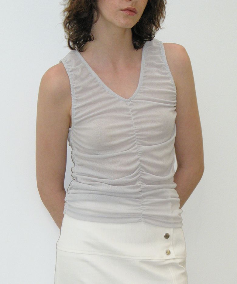 SHIRRING SLEEVELESS, DOVE GRAY