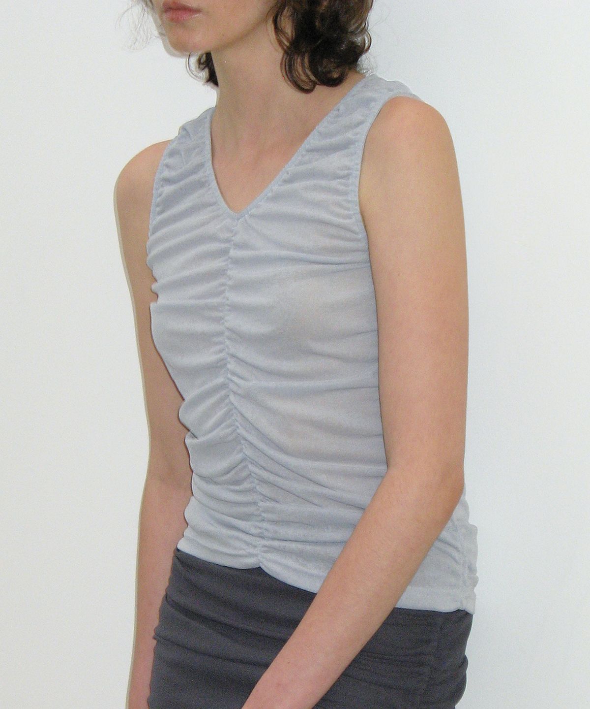 카셀(CACELE) SHIRRING SLEEVELESS, PALE BLUE