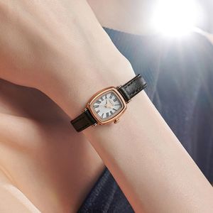 JAT-008 스퀘어 메쉬 가죽 여성시계