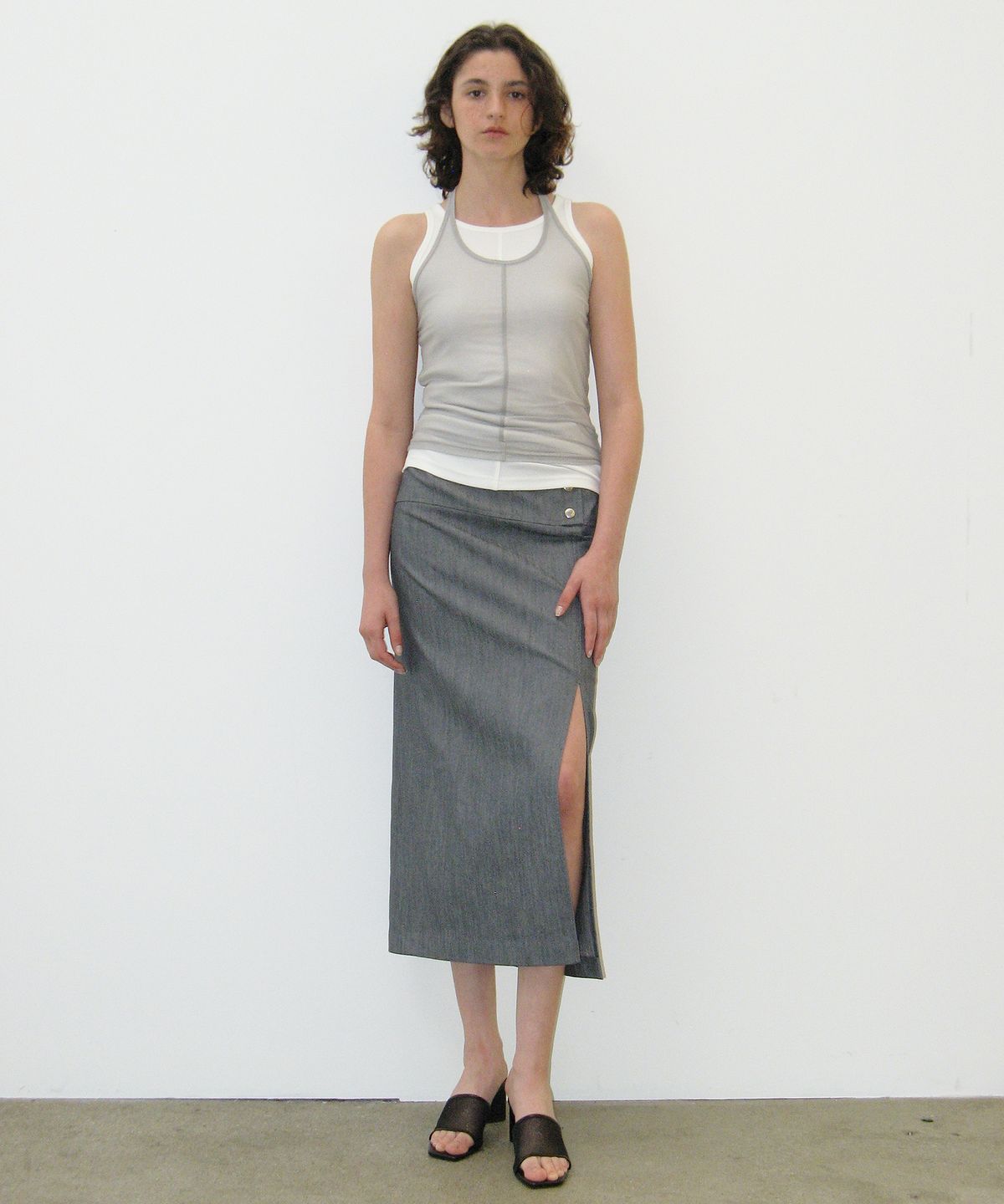 카셀(CACELE) BELTED LONG SKIRT, INDIGO GRAY