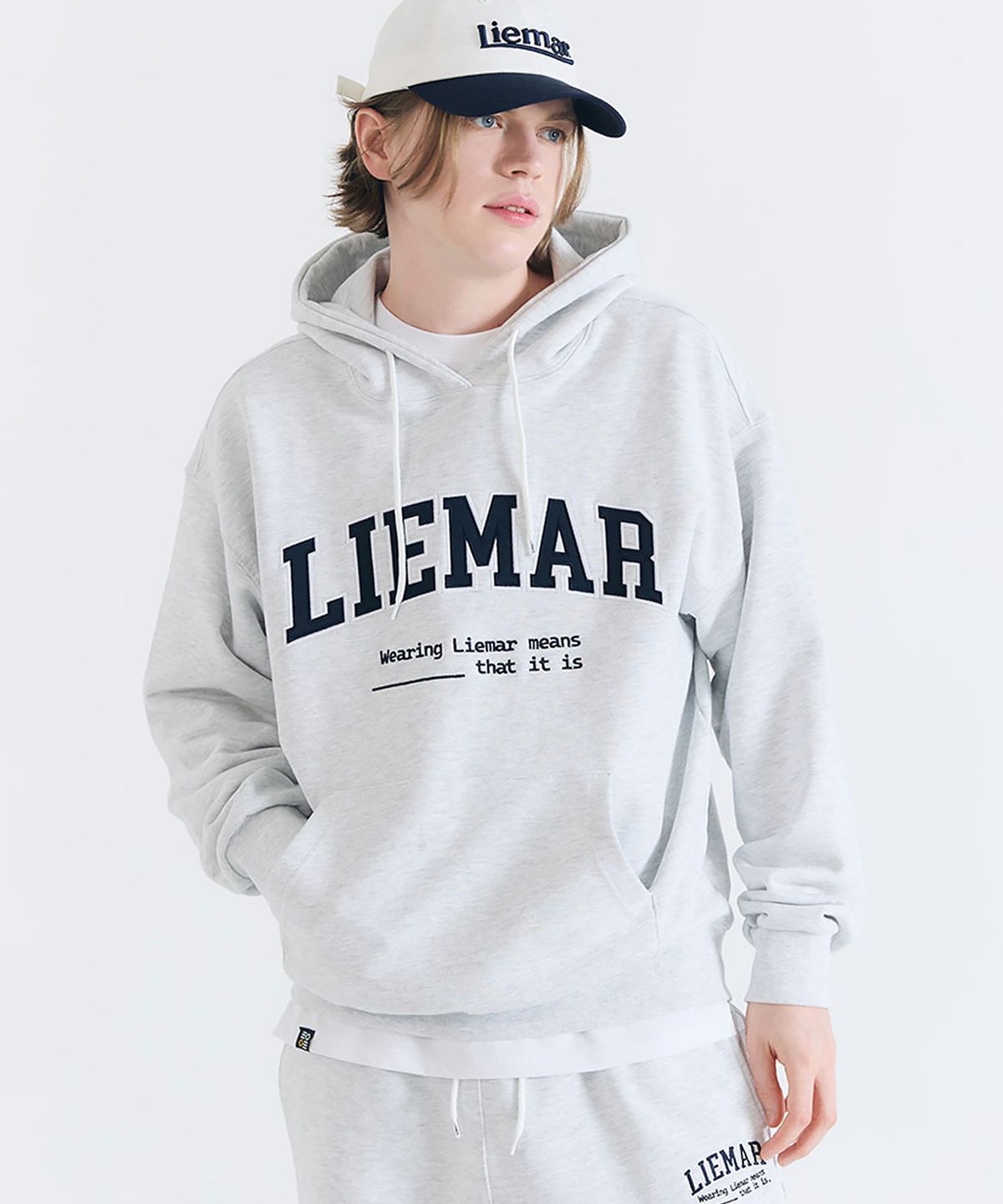리에마르(LIEMAR) 시그니처 리에마르 후드 화이트멜란지