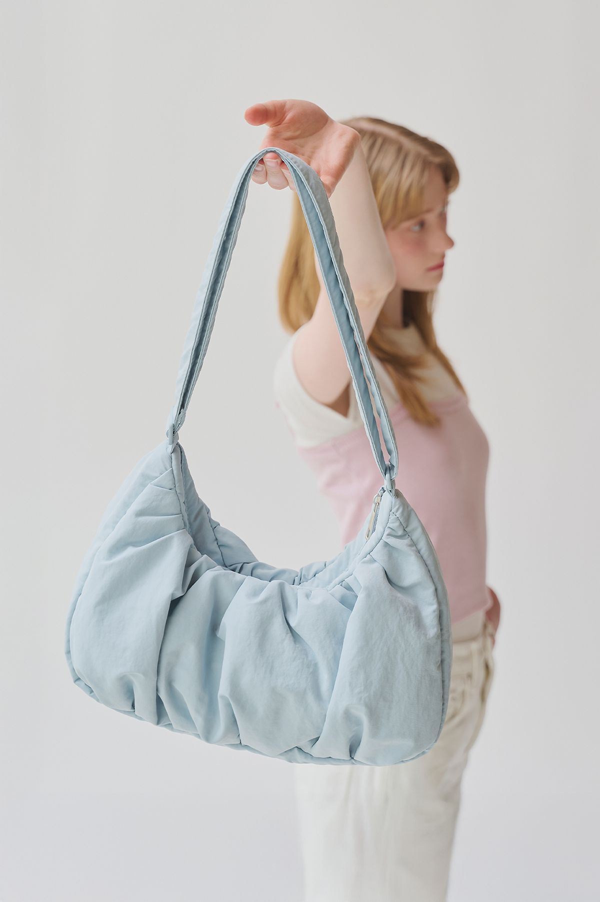 굿토드즈(GOODTOTES) 스몰 크루아상 크로스백 (Blueberry)