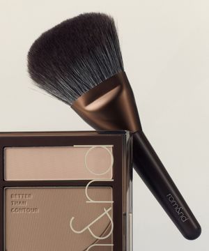 [NEW] 베러 댄 컨투어 브러쉬 01 실루엣 #턱브러쉬