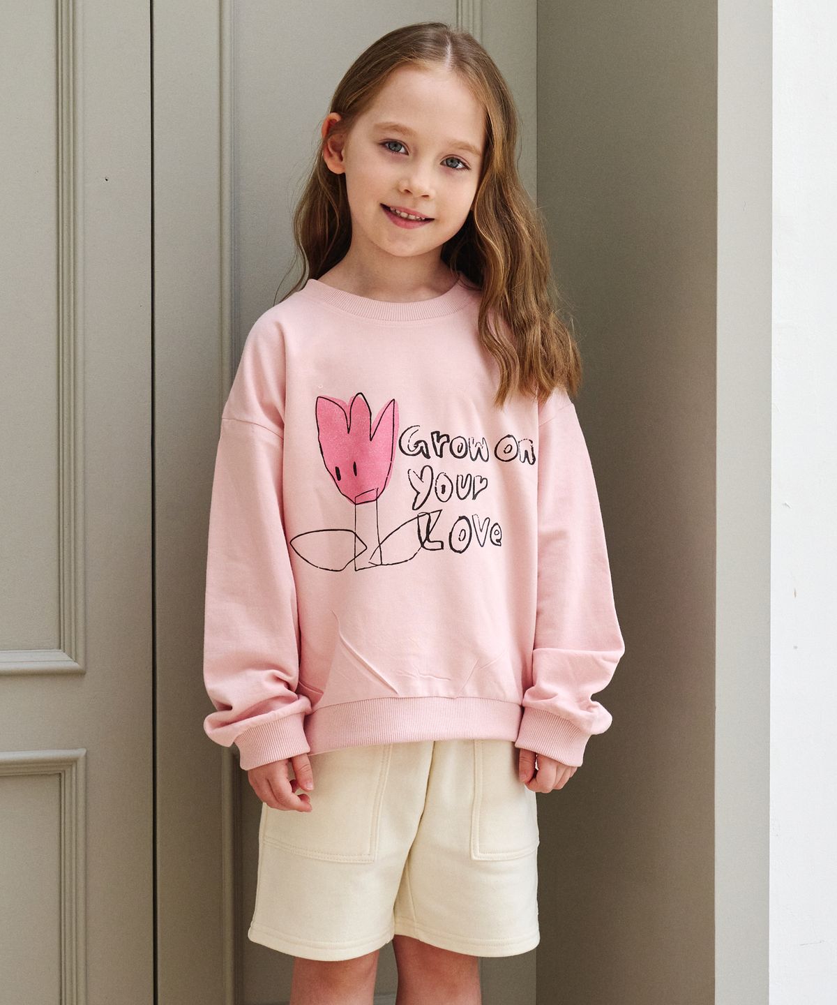비치스앤 크림 키즈(BEACHESAND CREAM KIDS) 그로우 튤립 스웻 셔츠(Grow tulip sweat shirt)