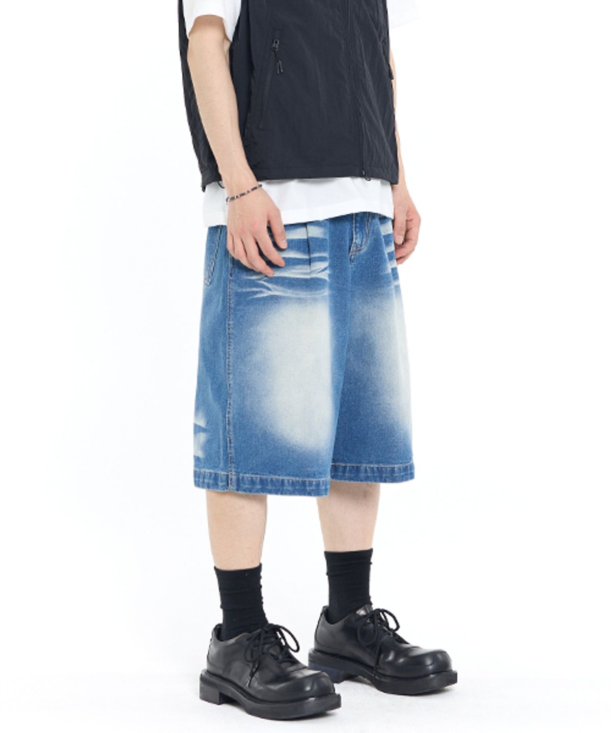 기철(KICHUL) DEEP-SEA BERMUDA DENIM PANTS (BLUE)