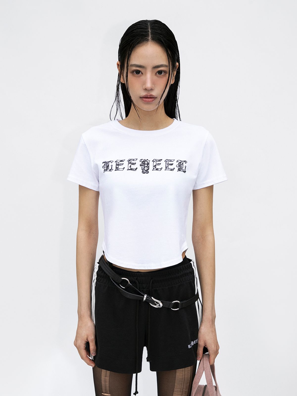 와이이이엘(YEEL) ZEBRA LOGO CROPPED T-SHIRT WHITE