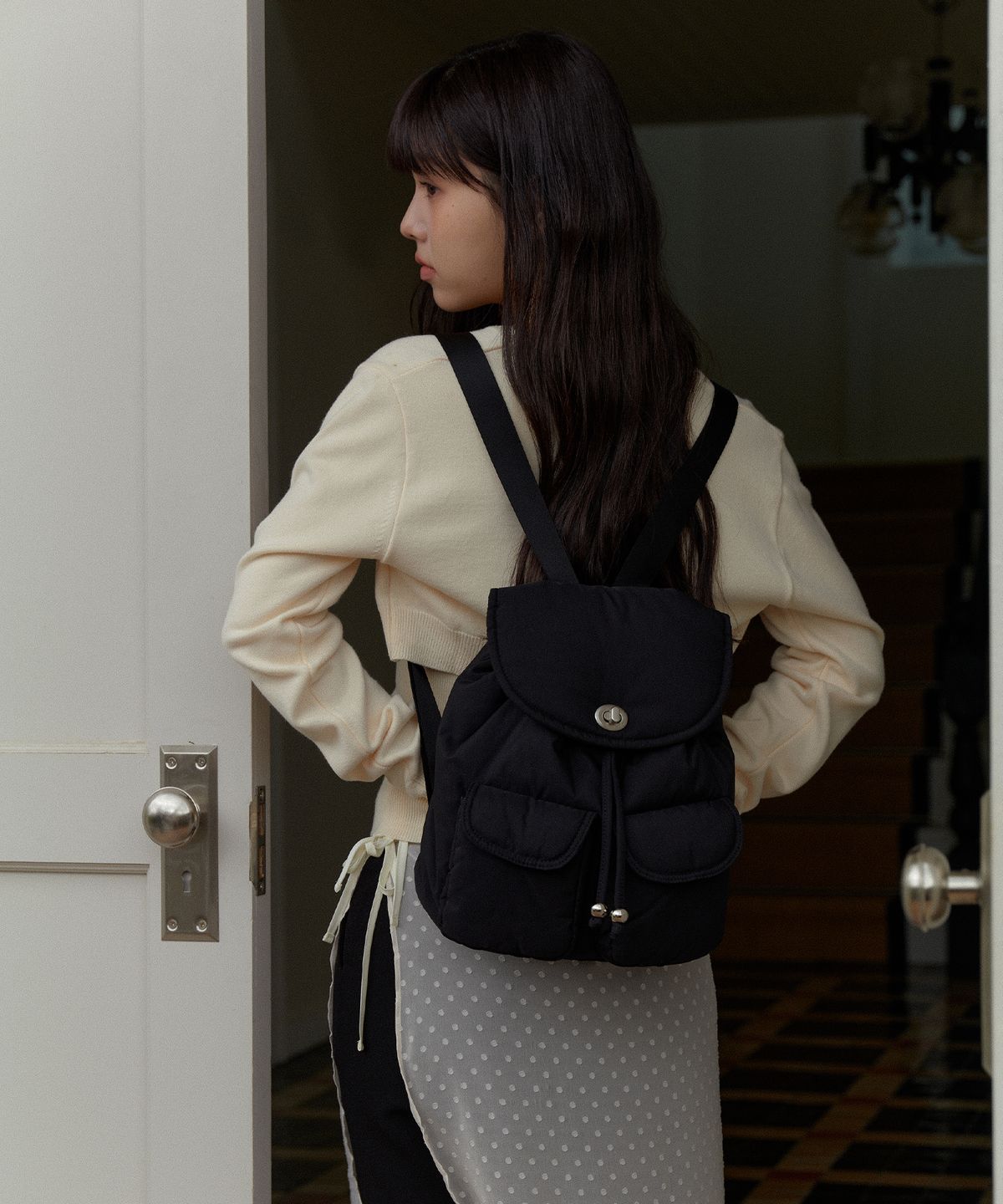 오브히(OVHEE) 미뇽 패디드 백팩 Mignon Padded Backpack - 블랙