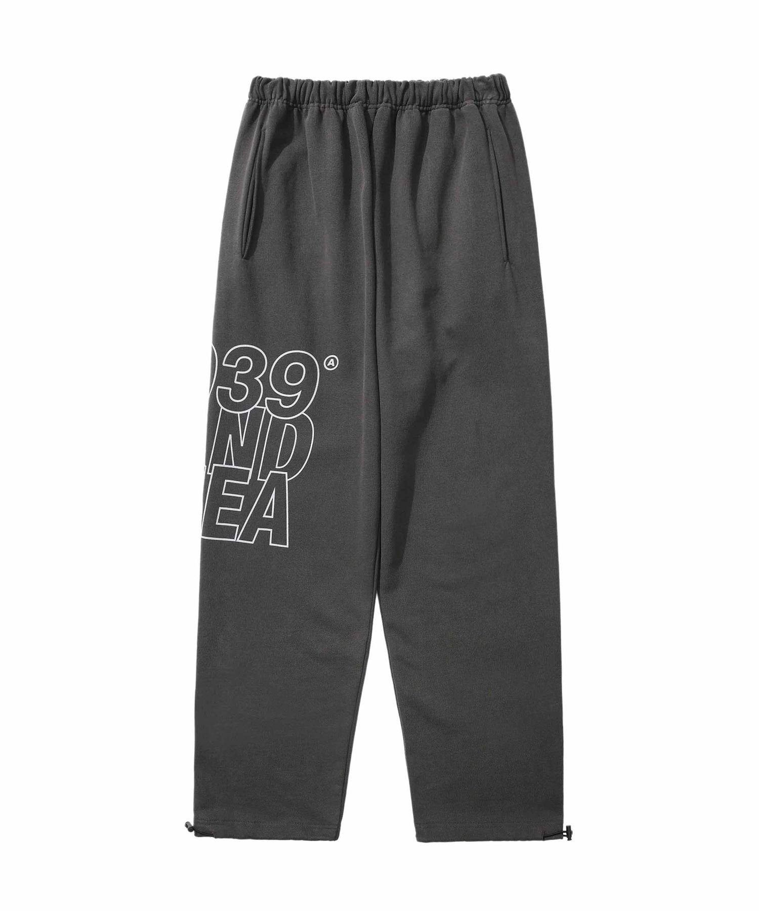 MUSINSA | ARCHIVE BOLD AB x WIND AND SEA SWEAT PANTS (CHARCOAL)